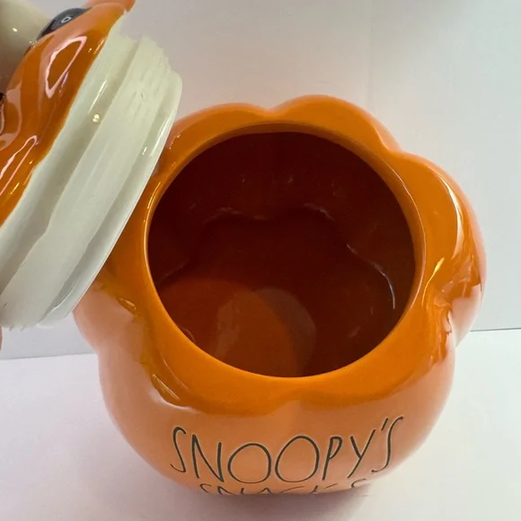 Peanuts Rae Dunn Pumpkin Jar - Picture 5 of 5